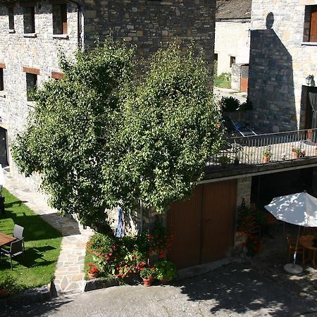 Apartamentos Casa Gallan Sarvisé Екстериор снимка