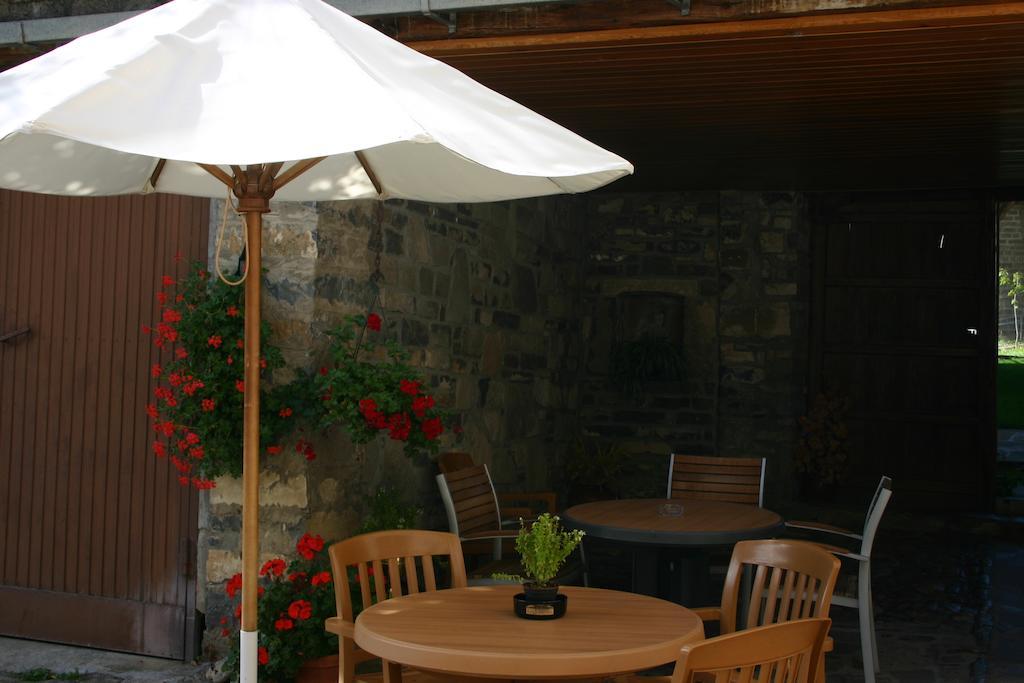 Apartamentos Casa Gallan Sarvisé Екстериор снимка