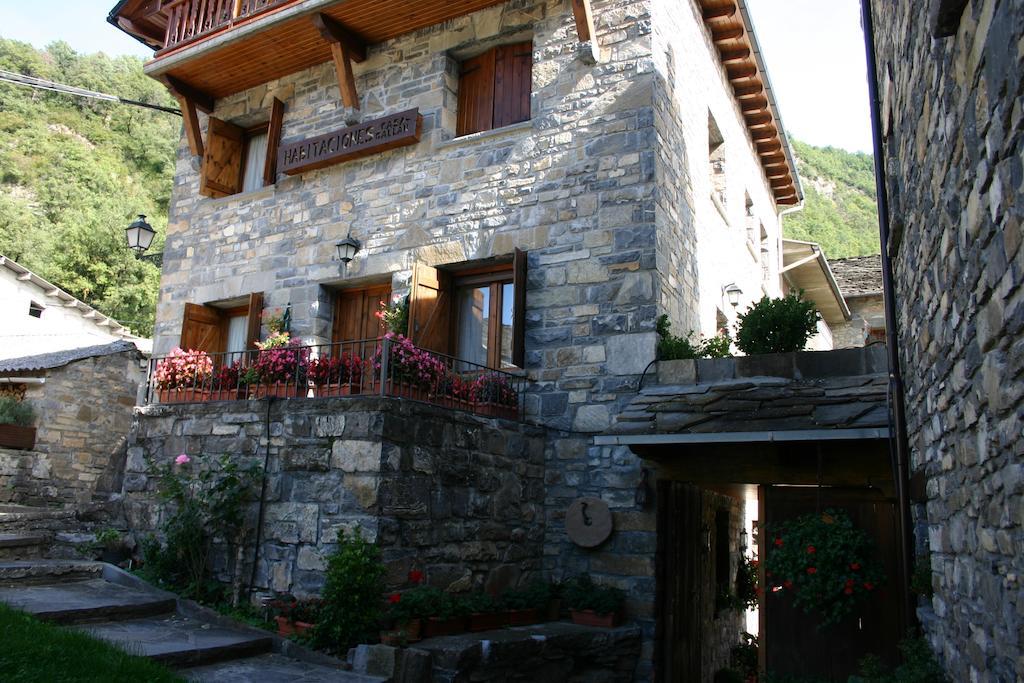 Apartamentos Casa Gallan Sarvisé Екстериор снимка